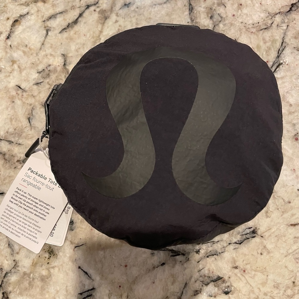 Lululemon packable tote